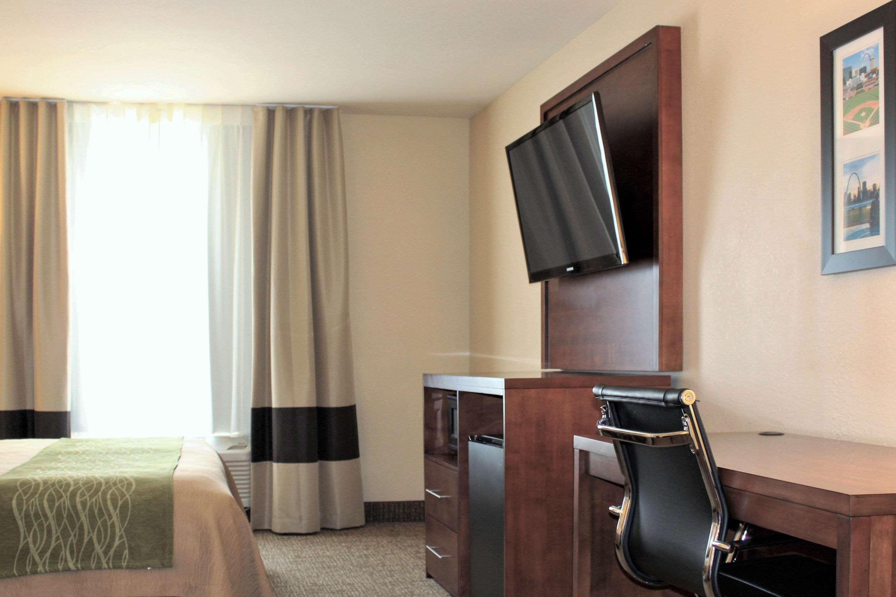 Comfort Inn & Suites St Louis - Chesterfield Exteriör bild