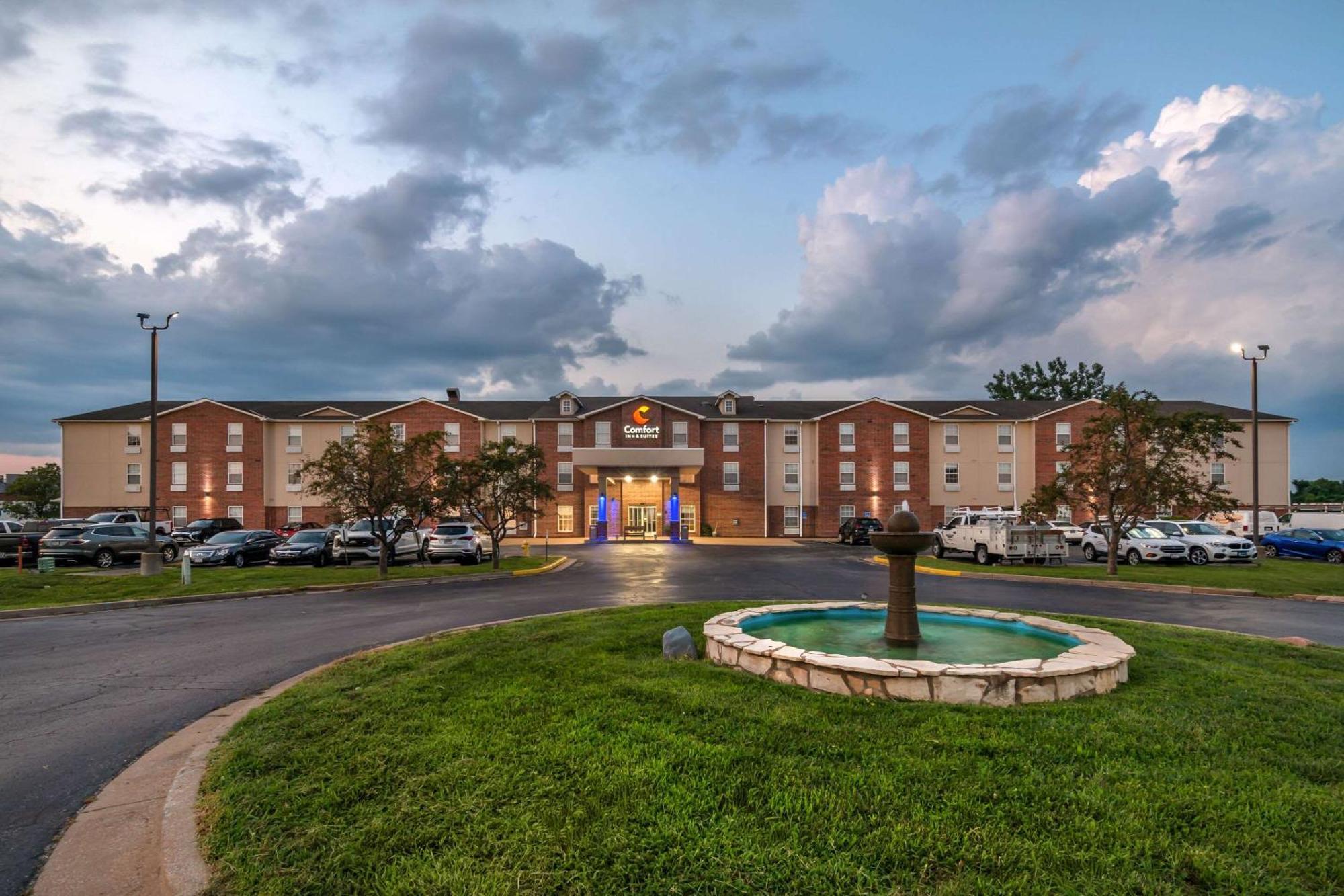 Comfort Inn & Suites St Louis - Chesterfield Exteriör bild