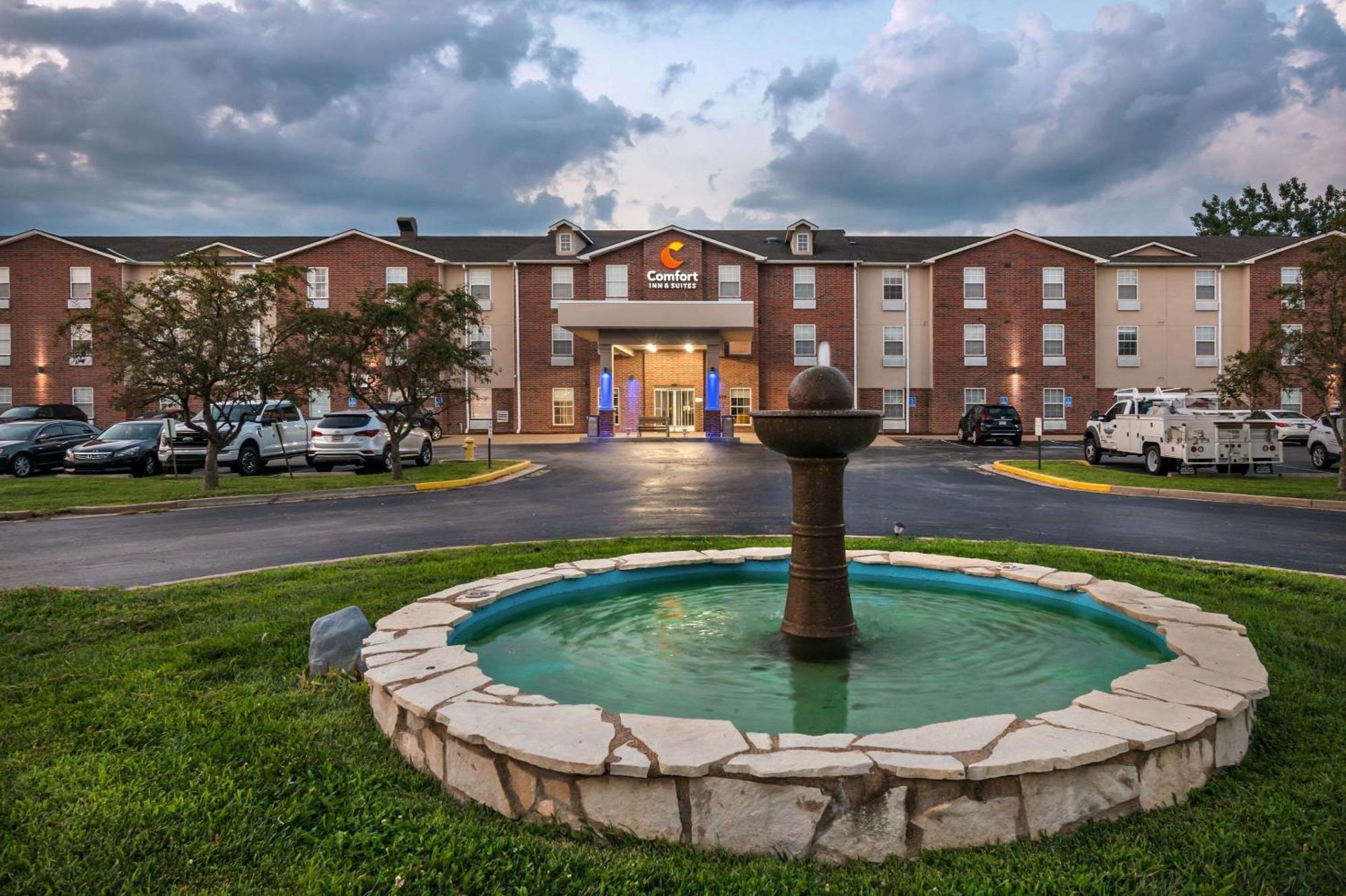 Comfort Inn & Suites St Louis - Chesterfield Exteriör bild