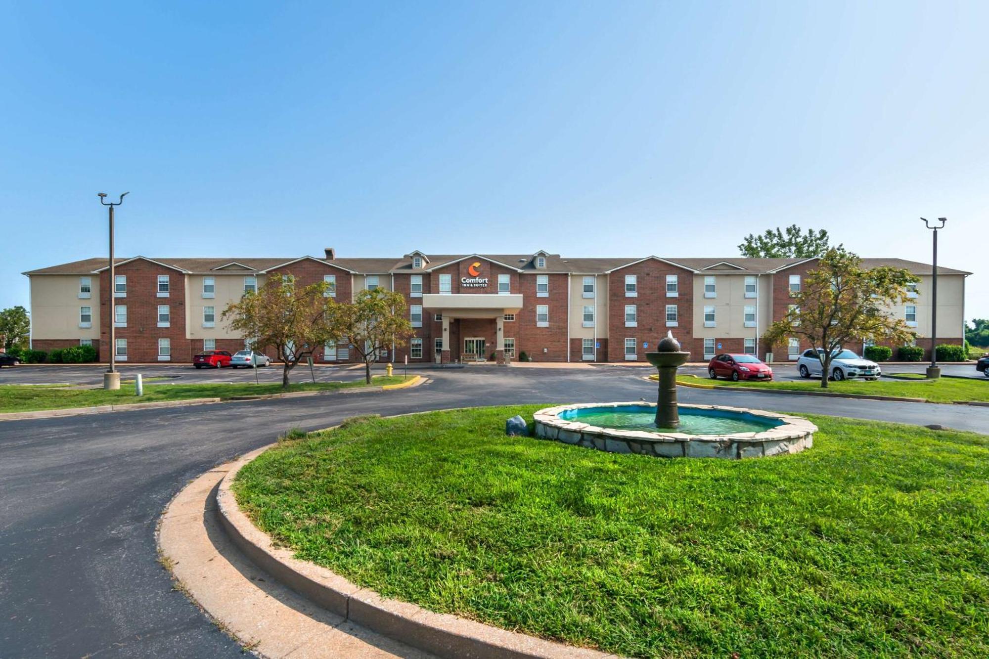 Comfort Inn & Suites St Louis - Chesterfield Exteriör bild